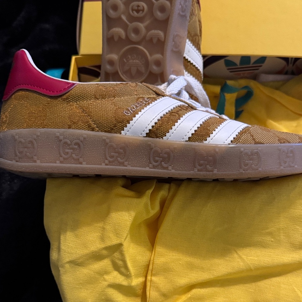 Gucci Adidas - Picture 6 of 11